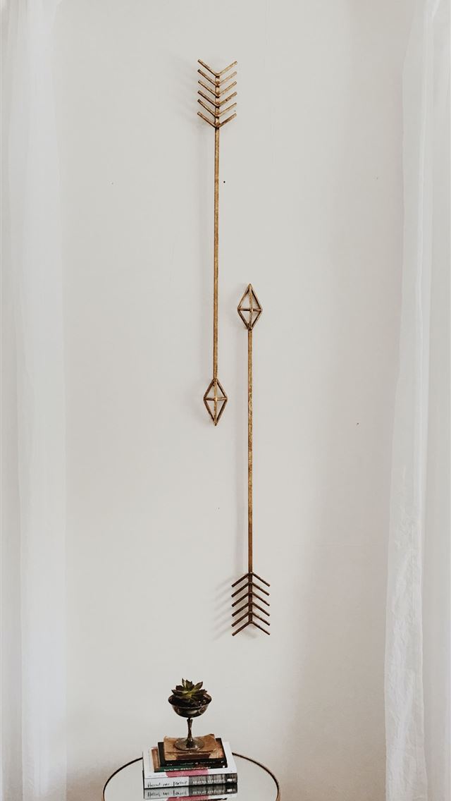 1284x2778 brown wooden cross on white wall - silver iPhone Wallpaper