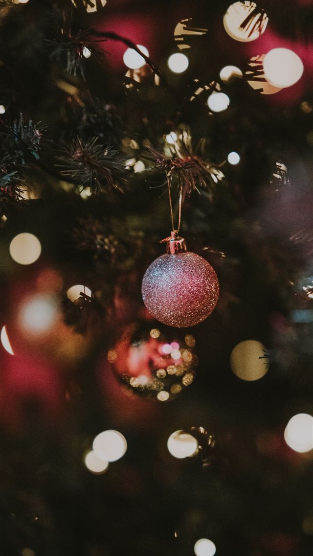 1284x2778 red Christmas baubles - holiday iPhone Wallpaper