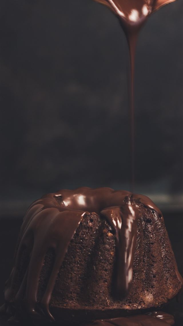 1284x2778 bundt chocolate cake - cake iPhone Wallpaper