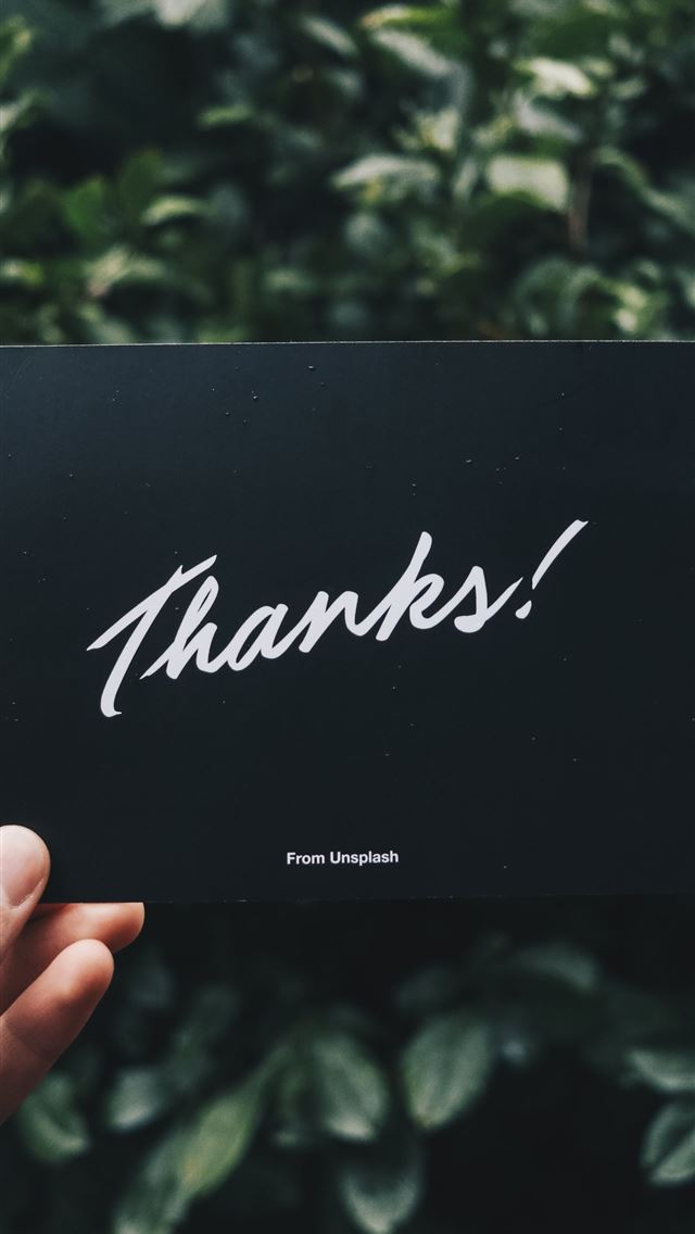 1284x2778 person holding Thanks card - buenos aires iPhone Wallpaper