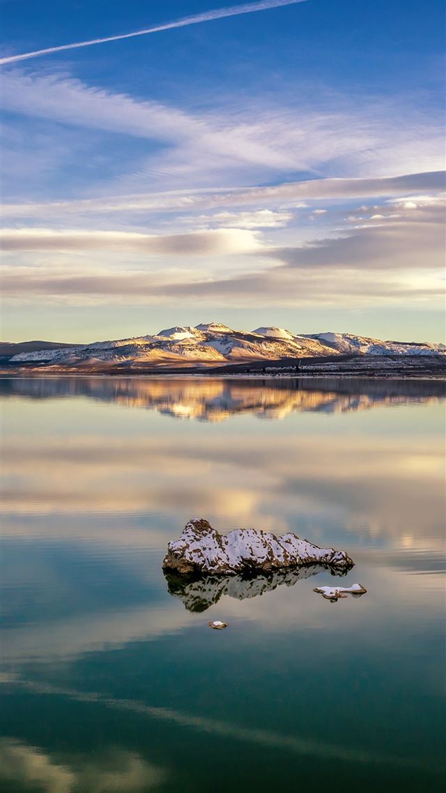 1284x2778 mono lake 4k -  iPhone Wallpaper