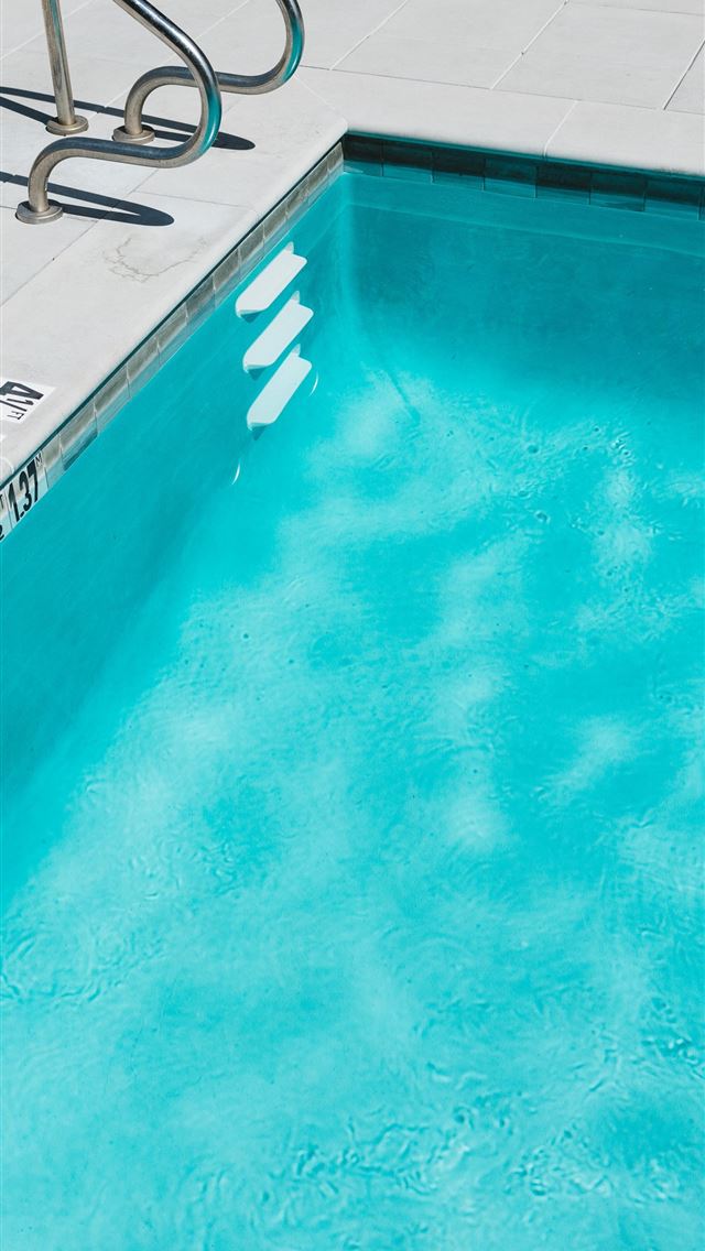 1284x2778 blue swimming pool - summer iPhone Wallpaper
