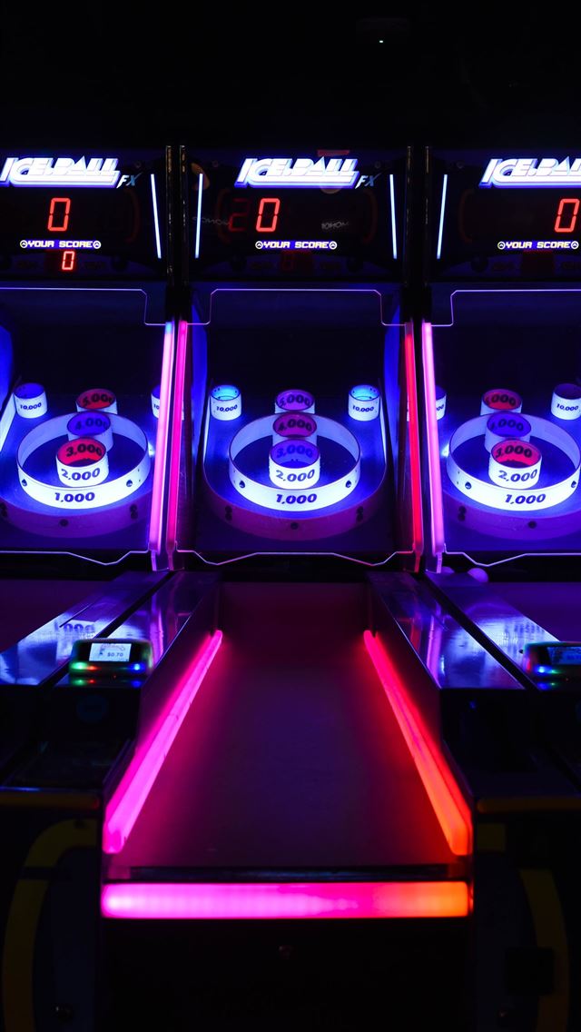 1284x2778 basketball arcade machine showing 00 - neon iPhone Wallpaper