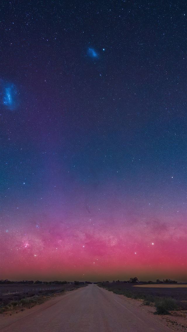 1284x2778 milkyway and magellanic clouds -  iPhone Wallpaper