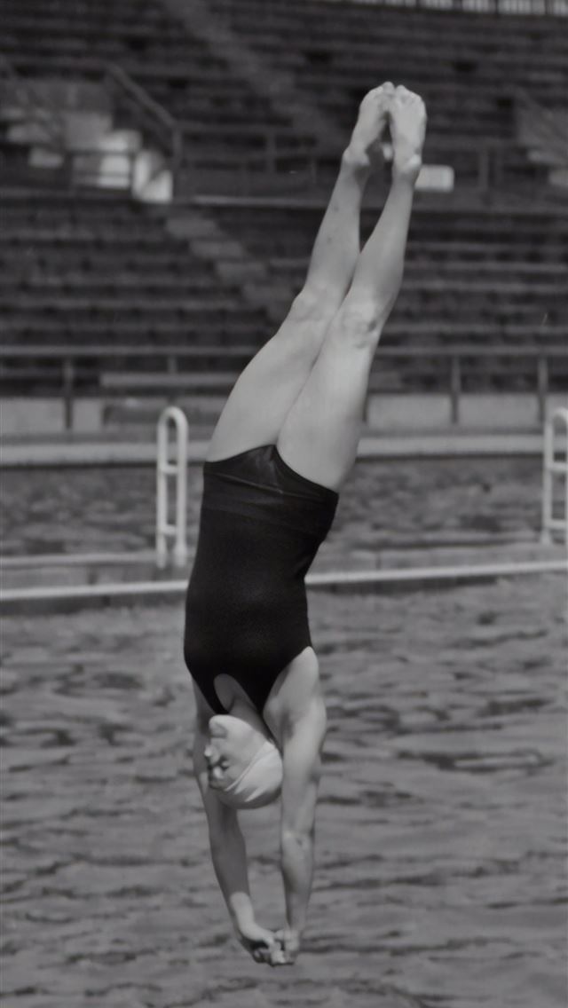 1284x2778 woman diving on the pool photograph - vintage iPhone Wallpaper