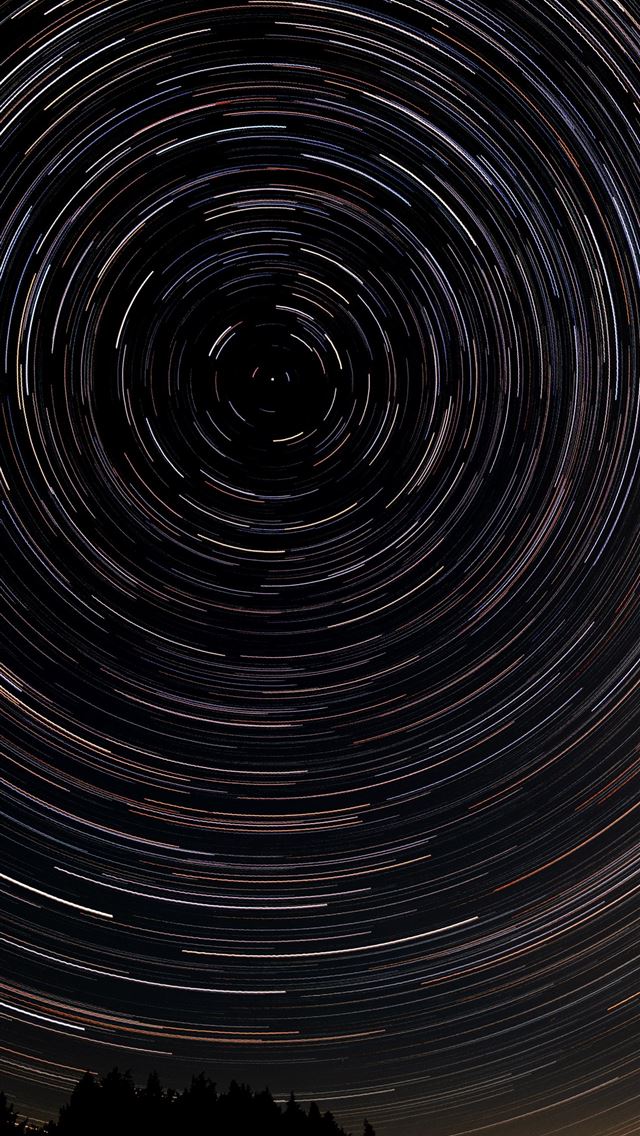 1284x2778 black and white spiral illustration - usa iPhone Wallpaper