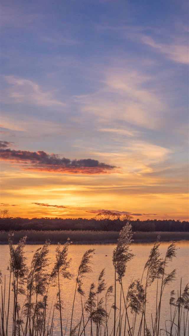 1284x2778 lake sunset sky poland spring -  iphone 13 Wallpaper