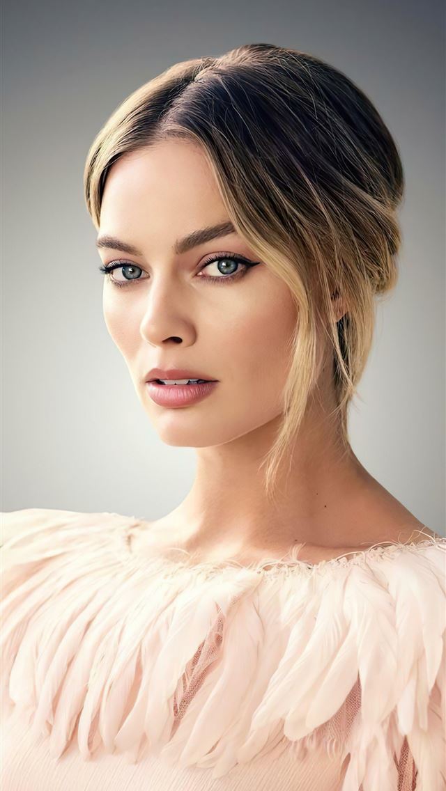 1284x2778 margot robbie art streiber photoshoot for glamour ... -  iphone 13 Wallpaper