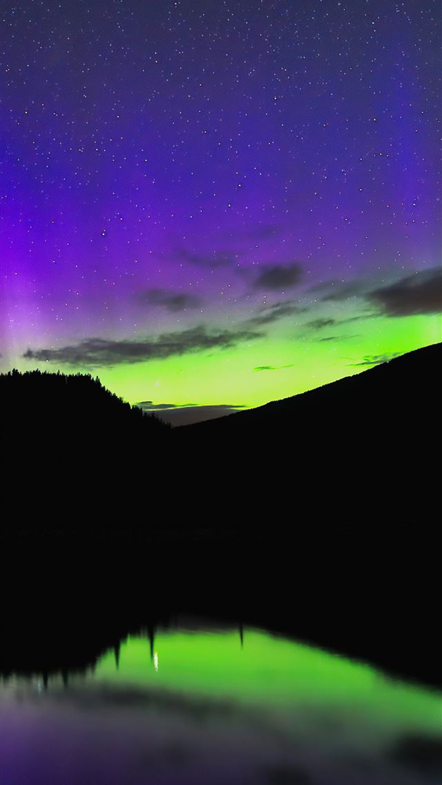 1290x2796 pond alberta aurora borealis -  iphone 14 Wallpaper