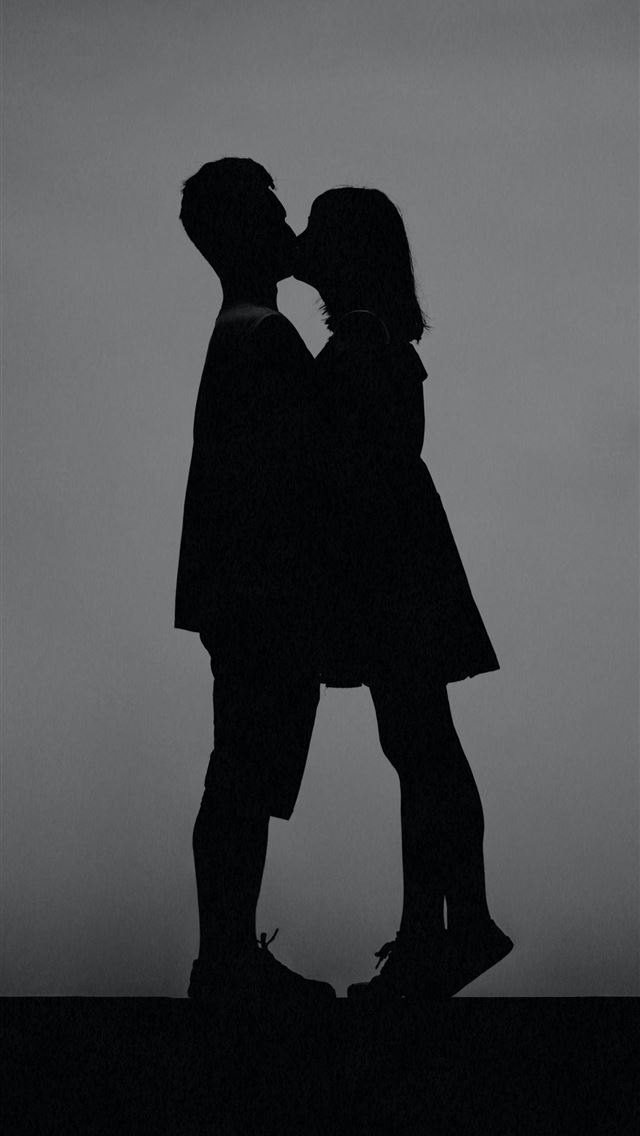 1290x2796 man and woman kissing each other - quotes iPhone Wallpaper