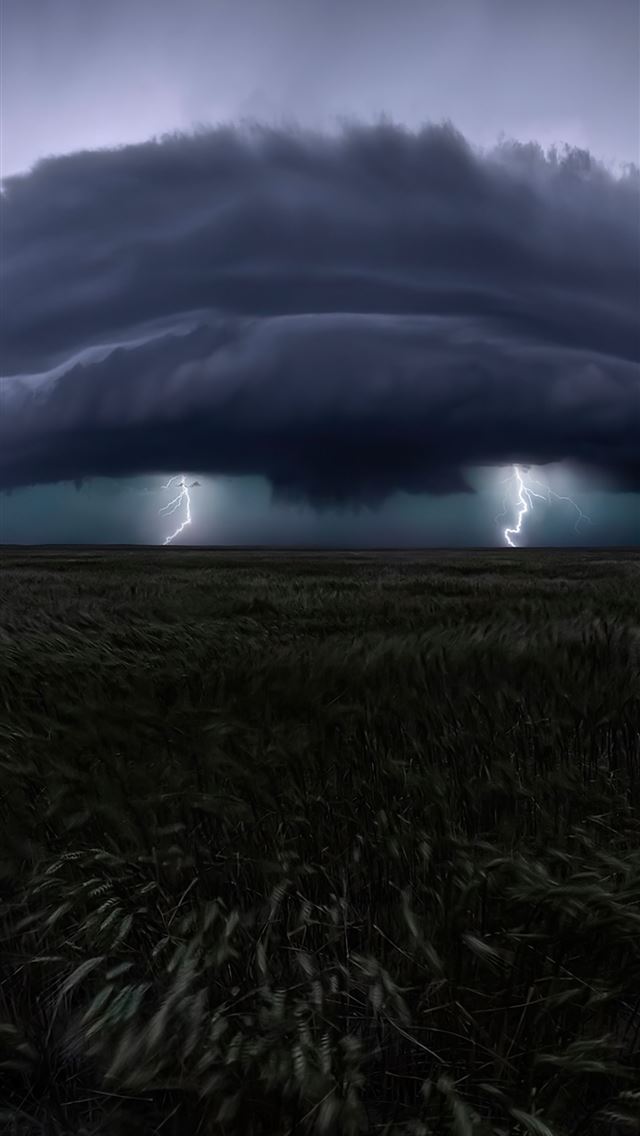 1290x2796 shelf clouds 4k -  iphone 14 Wallpaper