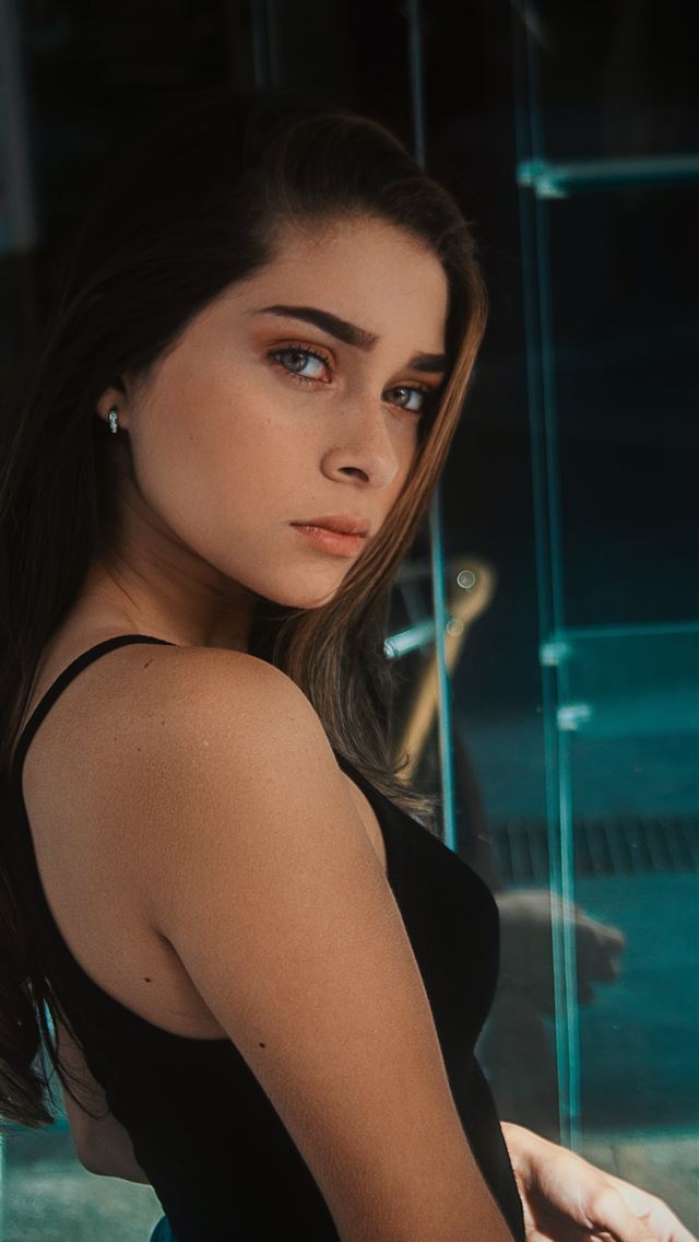1290x2796 woman wearing black spaghetti strap top - girls iPhone Wallpaper