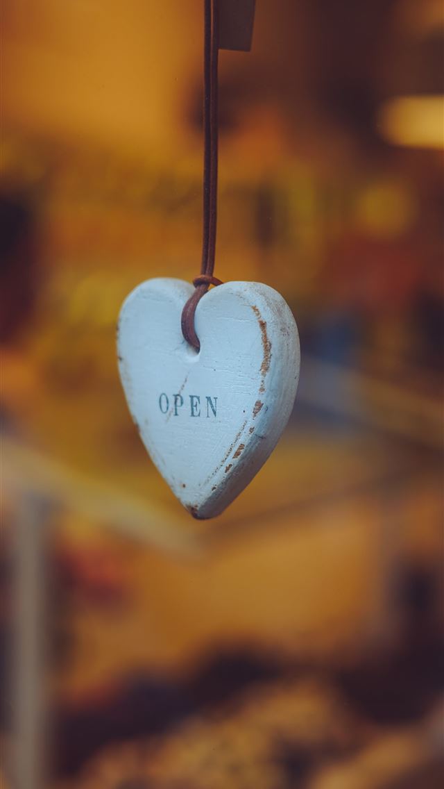 1290x2796 white heart key chain - heart iPhone Wallpaper