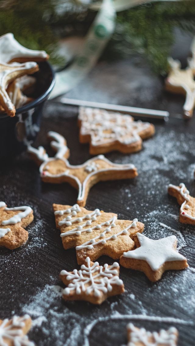 1290x2796 Christmas tree star and reindeer cookies - deer iPhone Wallpaper