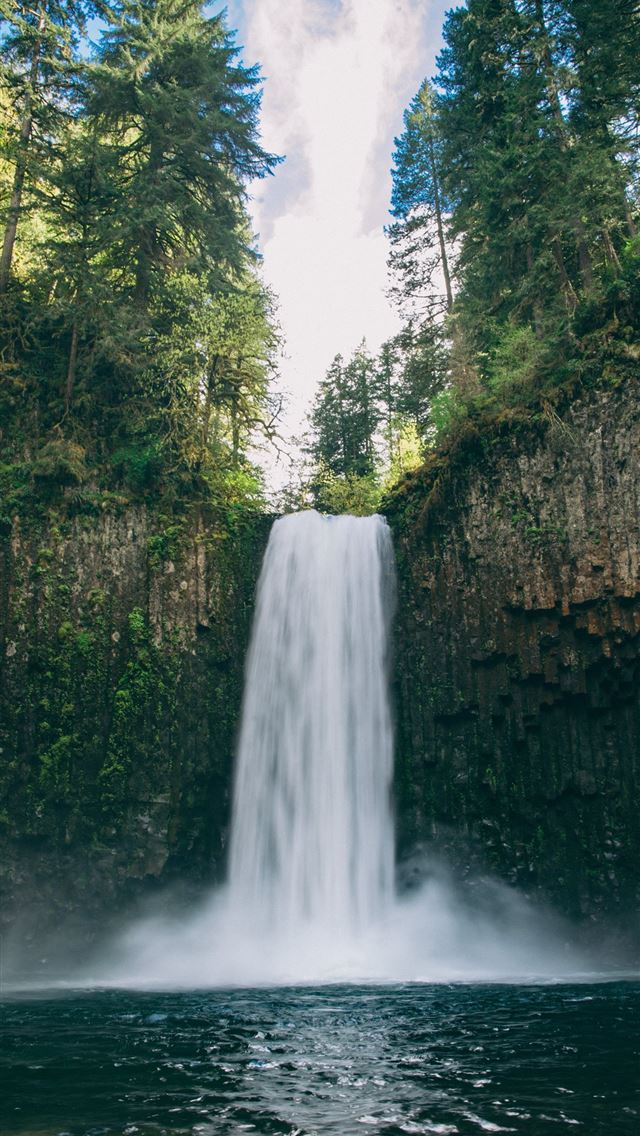 1290x2796 photo of waterfalls - sky iPhone Wallpaper