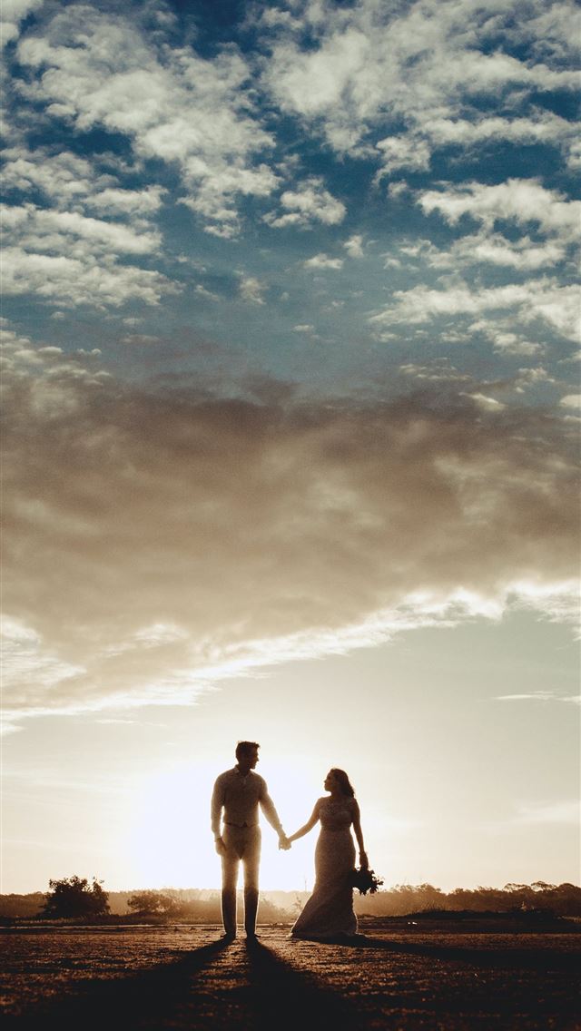 640x1136 silhouette photo of man and woman under clear blue... -  iPhone Wallpaper
