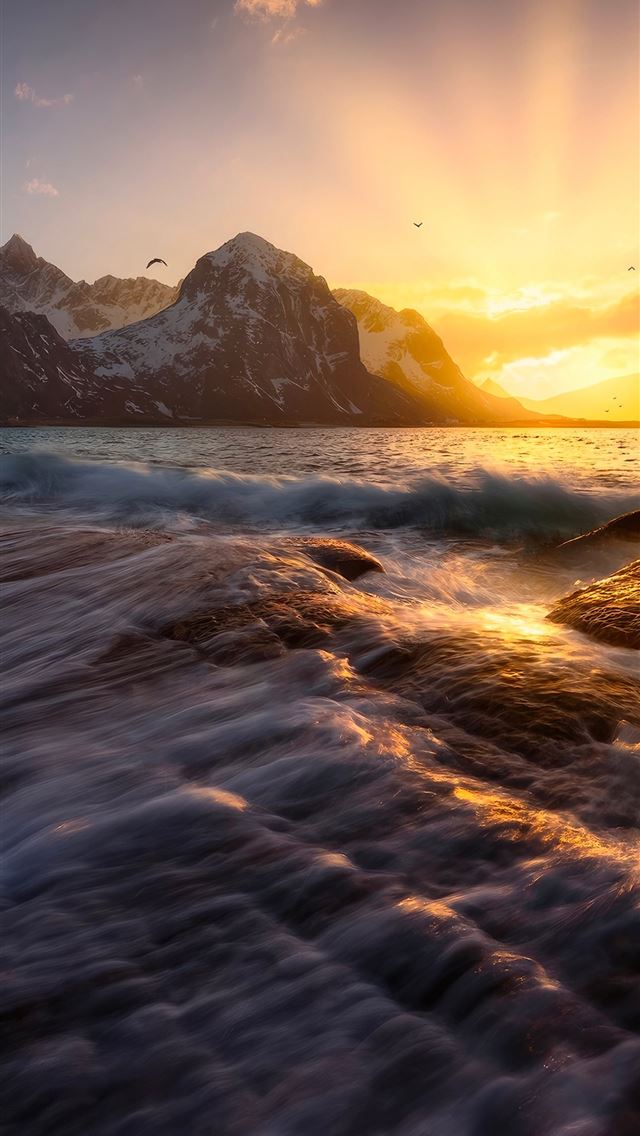 1290x2796 waves in norways lofoten islands - nature iPhone Wallpaper