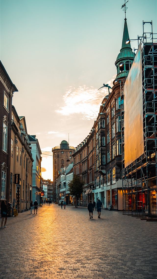 1290x2796 group of person walking on alley - city iPhone Wallpaper