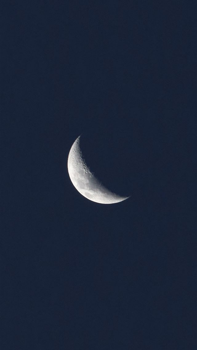 1290x2796 half moon in the sky - sky iPhone Wallpaper