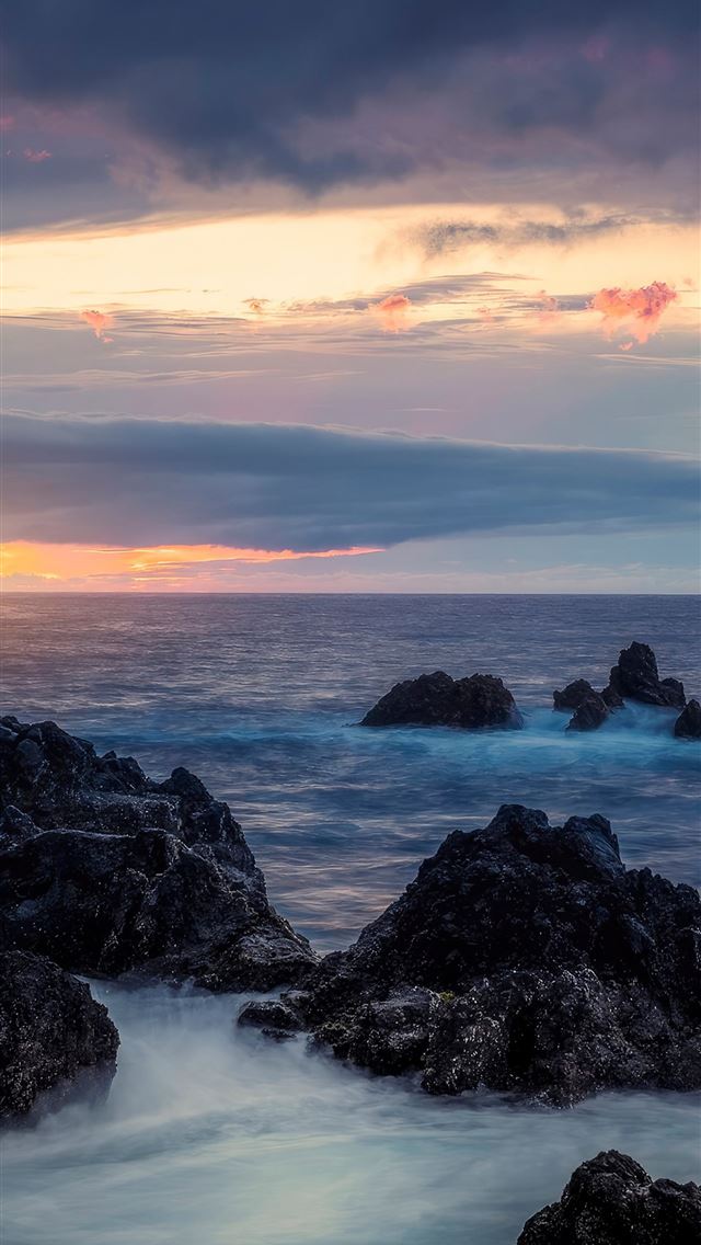 1290x2796 tide down long exposure clouds ocean 4k -  iphone 14 Wallpaper