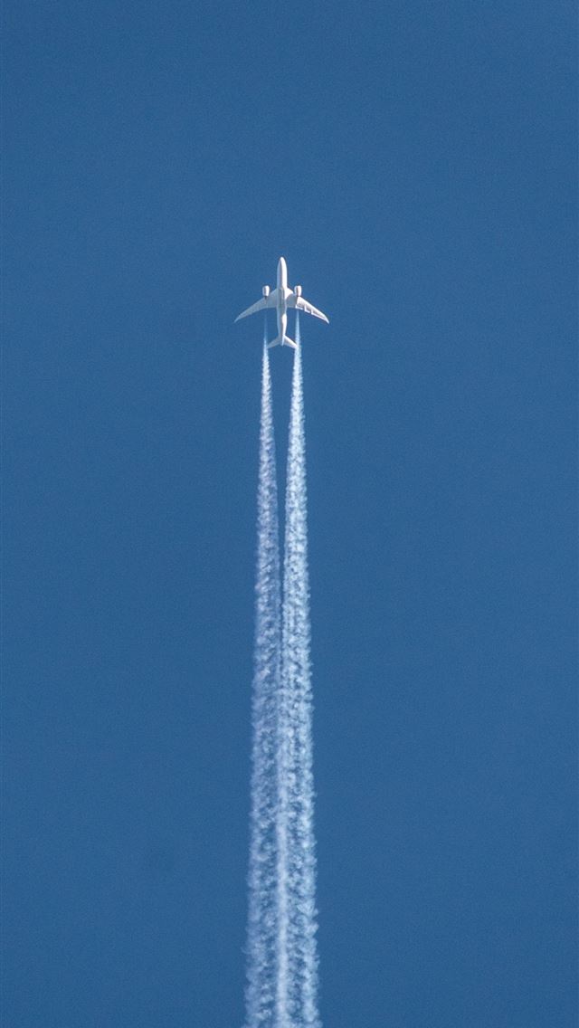 1290x2796 plane doing contrail show - airplane iPhone Wallpaper