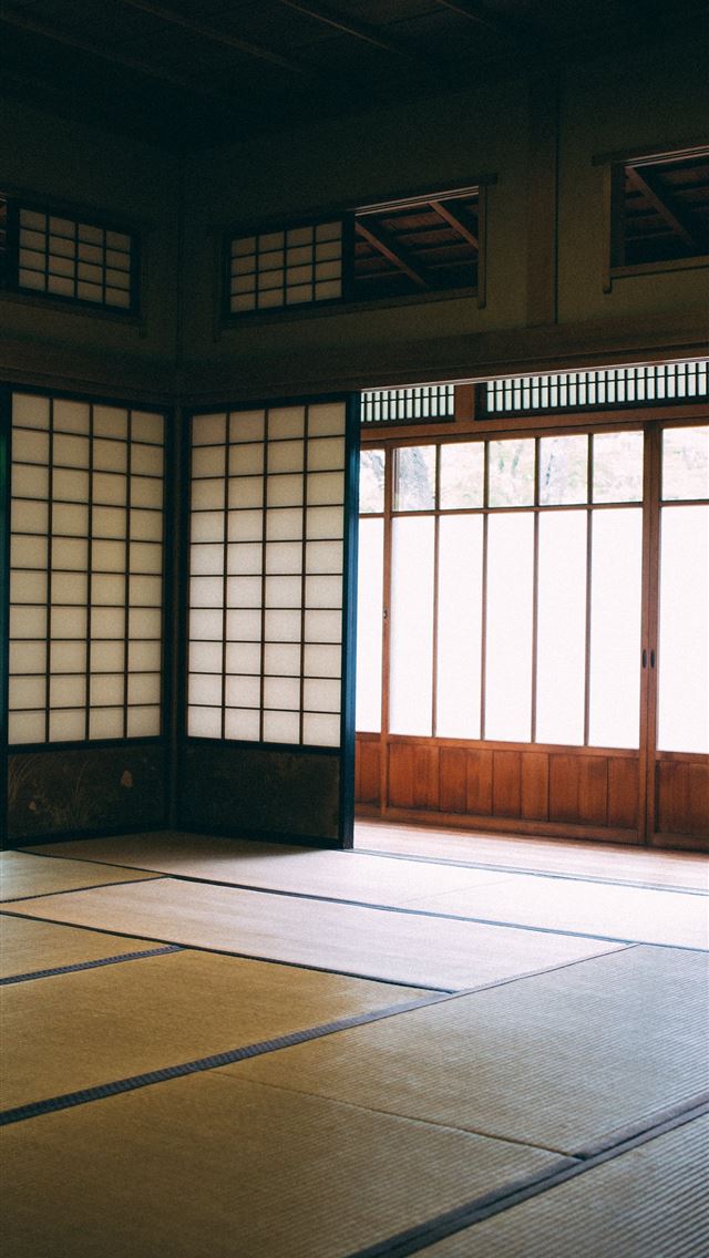 1290x2796 an empty room with tata mats and windows - japan iPhone Wallpaper