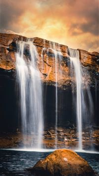 waterfalls in time lapse photo wallpaper