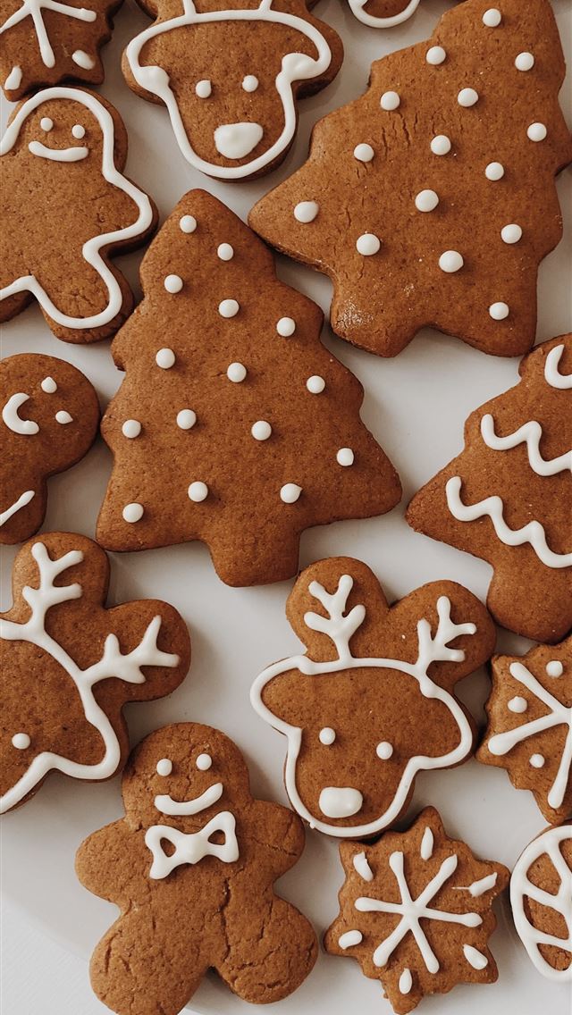 1290x2796 brown cookies on white ceramic plate - food iPhone Wallpaper