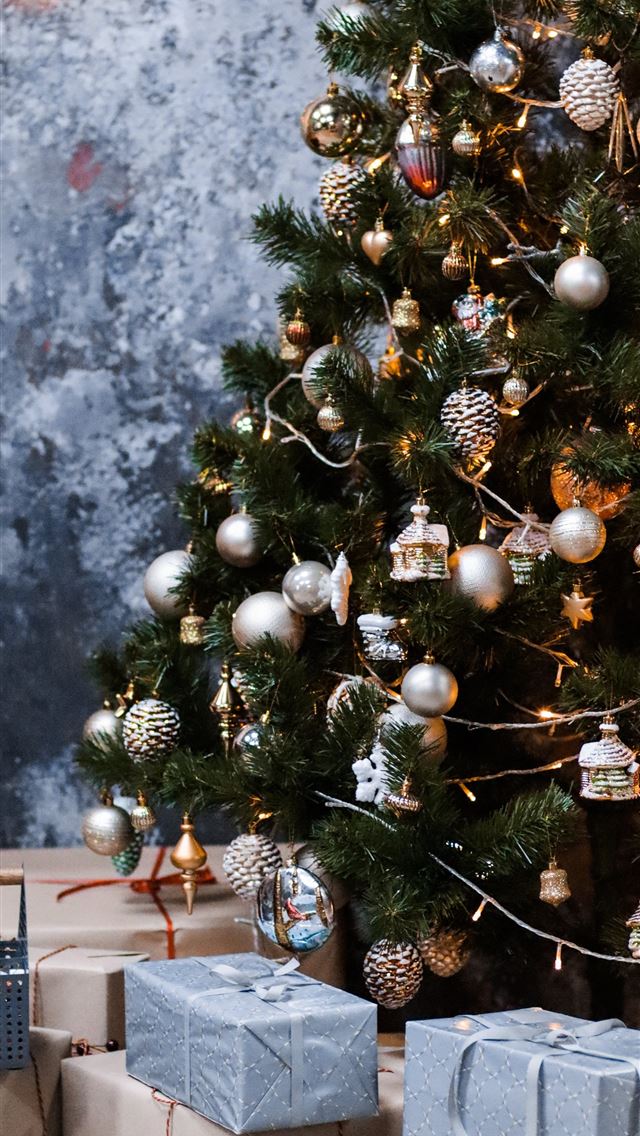 1290x2796 gift boxes under Christmas tree -  iphone 15 Wallpaper