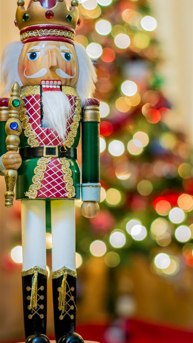 1290x2796 nutcracker figurine - holiday iPhone Wallpaper