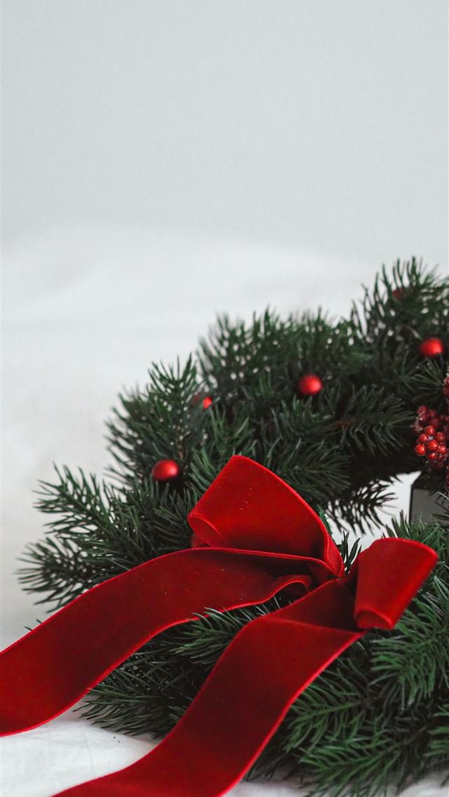 1290x2796 red ribbon on green christmas tree - tree iPhone Wallpaper