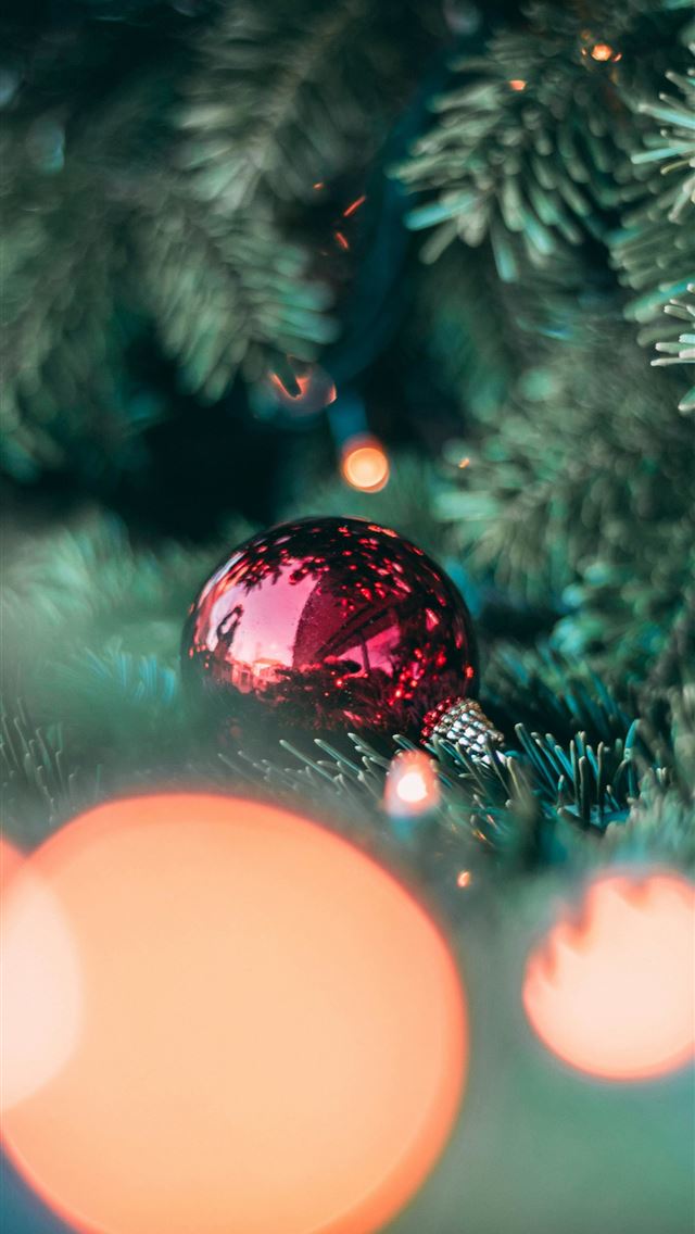 1290x2796 red Christmas ball decoration - tree iPhone Wallpaper