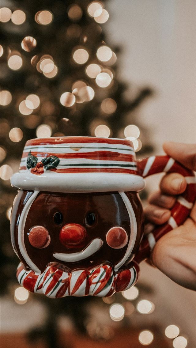 1290x2796 brown and white ginger bread ceramic mug - christmas tree iPhone Wallpaper