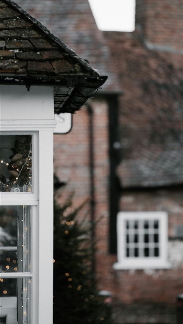 1290x2796 white and brown house  - christmas iPhone Wallpaper
