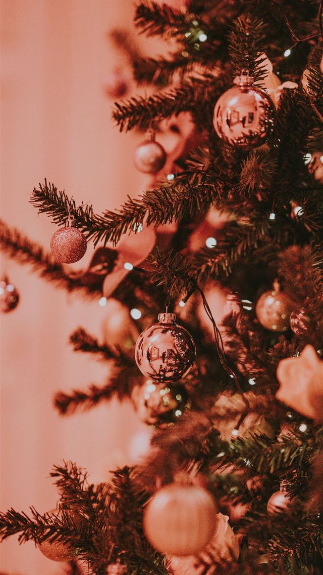 1290x2796 green christmas tree -  iphone 15 Wallpaper