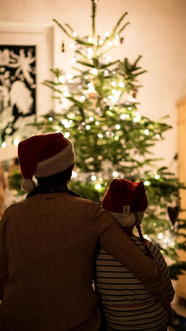 1290x2796 selective focus photography of girl an woman huggi... -  iphone 15 Wallpaper