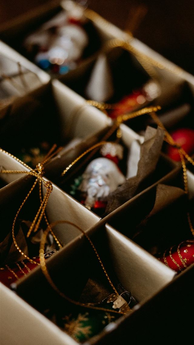1290x2796 gold and silver baubles in box - birthday cake iPhone Wallpaper