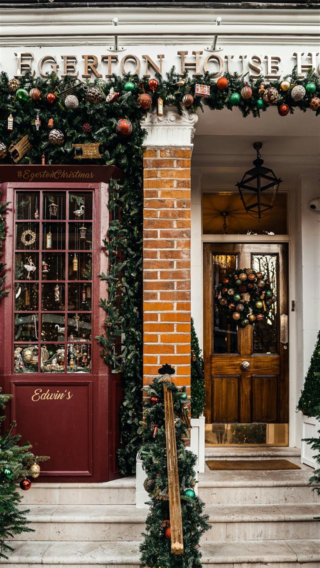 1290x2796 closed brown wooden door during daytime -  iphone 15 Wallpaper