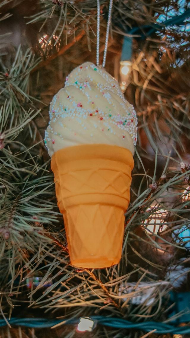 1290x2796 ice cream cone bauble - holiday iPhone Wallpaper