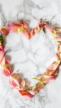 Rose Petal Heart wallpaper