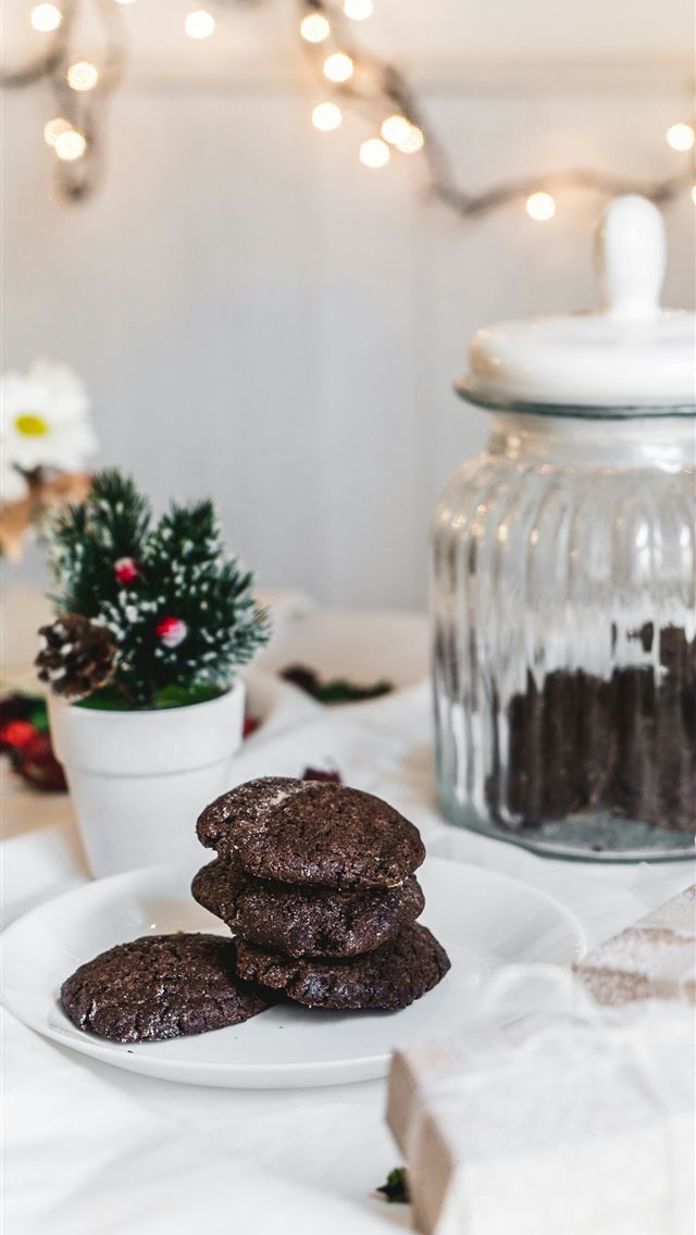 1290x2796 chocolate cookies on white plate -  iPhone Wallpaper
