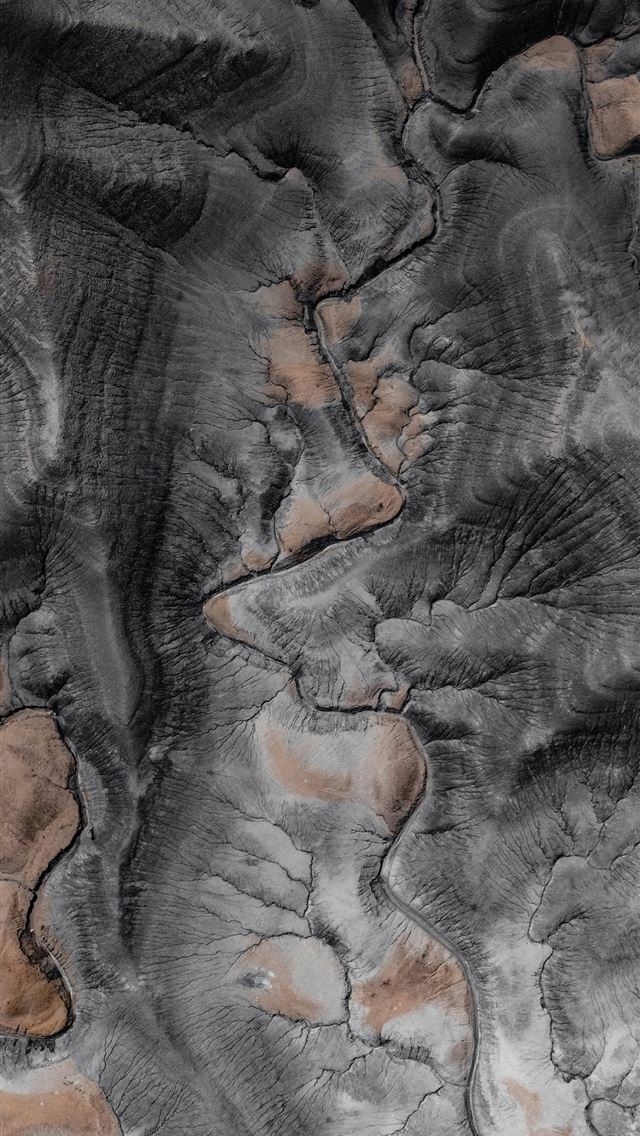1290x2796 Grey and tan rocky terrain in abstract view  -  iPhone Wallpaper