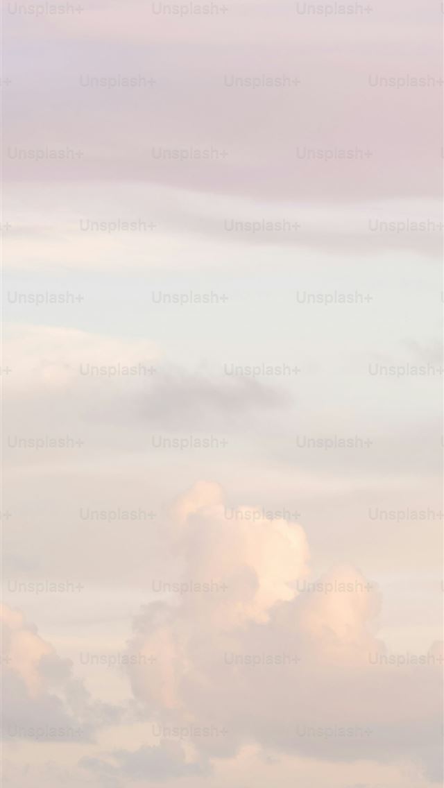 1290x2796 a group of people standing on top of a beach -  iPhone Wallpaper