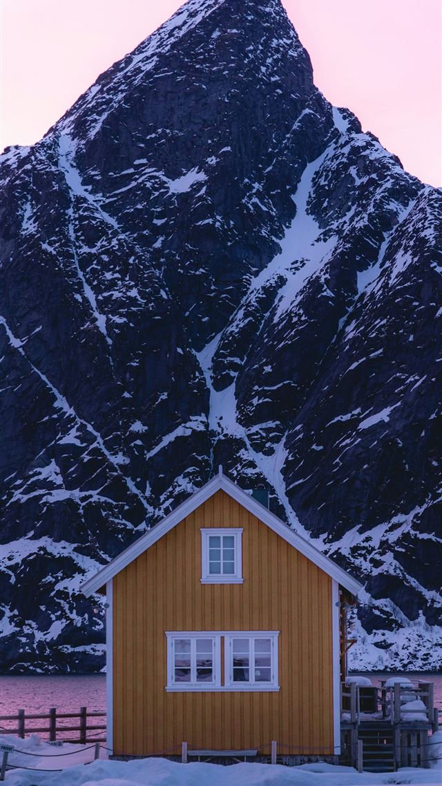 1290x2796 A house in the snow with a mountain in the backgro... -  iPhone Wallpaper