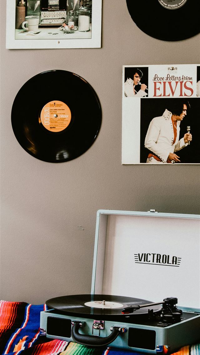 1290x2796 blue and black portable turntable - tech iPhone Wallpaper