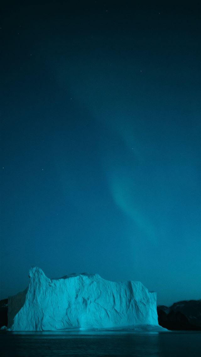 640x1136 ice formation on calm water -  iPhone Wallpaper