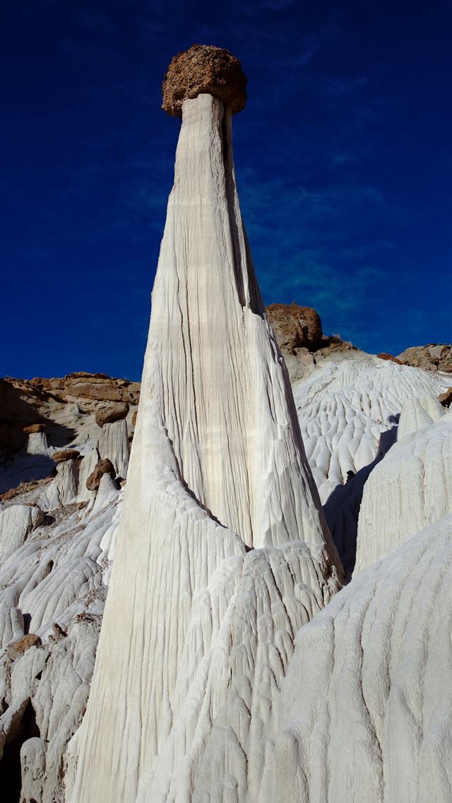 640x1136 rock cliff -  iPhone Wallpaper