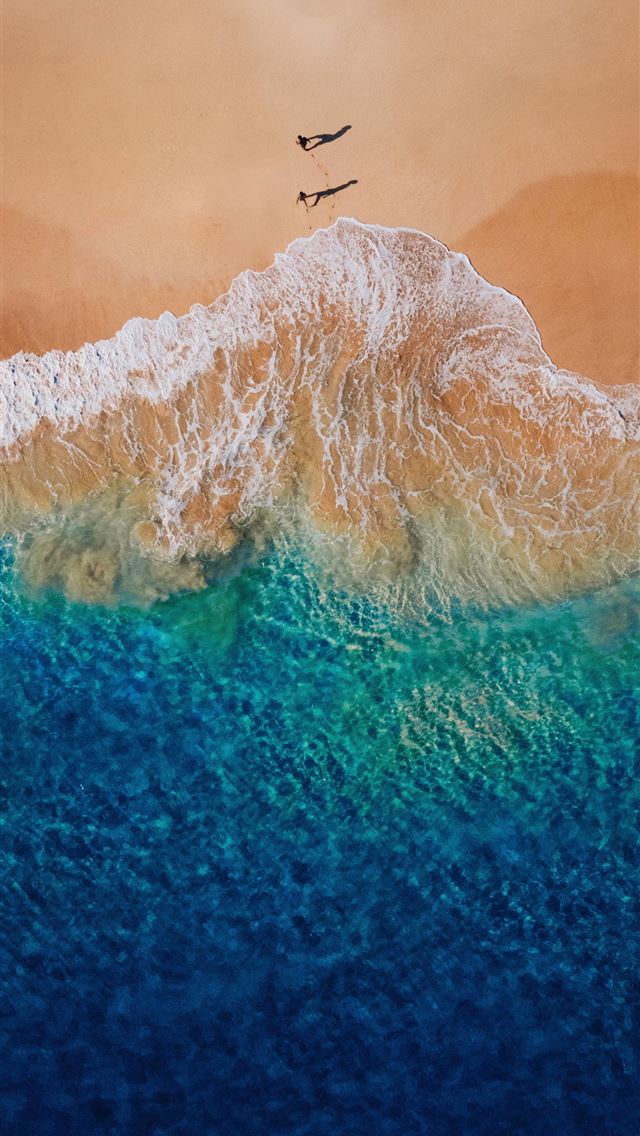 1290x2796 Aerial view of a beach with people  -  iPhone Wallpaper