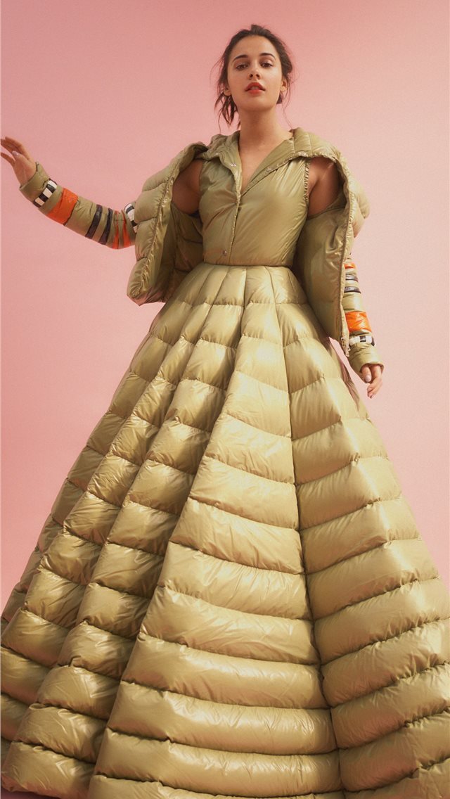 20 Wallpapers In Naomi Scott Wallpapers For iPhone