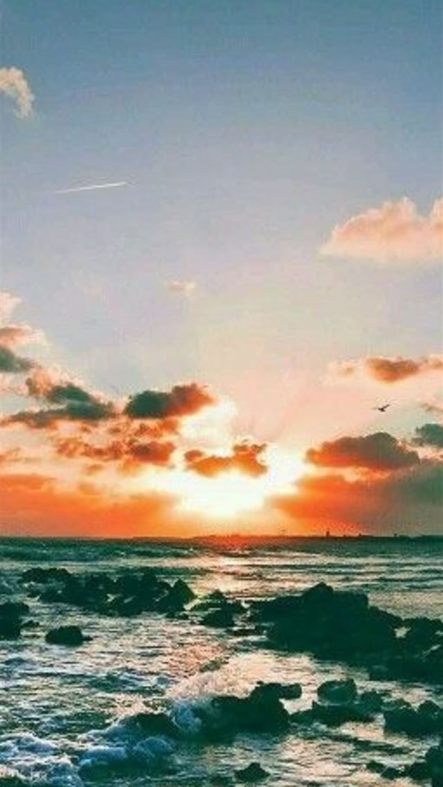 640x1136 Big Sur - trends iPhone Wallpaper